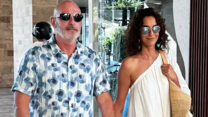 Arzum Onan ve Orkan Özkan Bodrum’da El Ele Görüntülendi