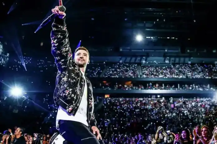 Justin Timberlake 11 Yıl Sonra İstanbul'da Hayranları Uzun Kuyruklar Oluşturdu