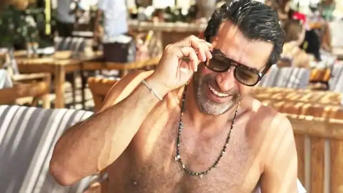 Sinem Kobal Paylaştı İmirzalıoğlu Ailesi Tatilde
