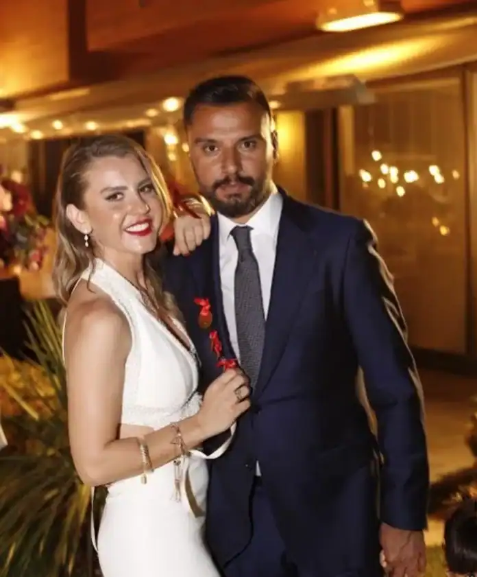Esra Erol’un Kardeşi Eda Erol’dan Muhteşem Kına Gecesi