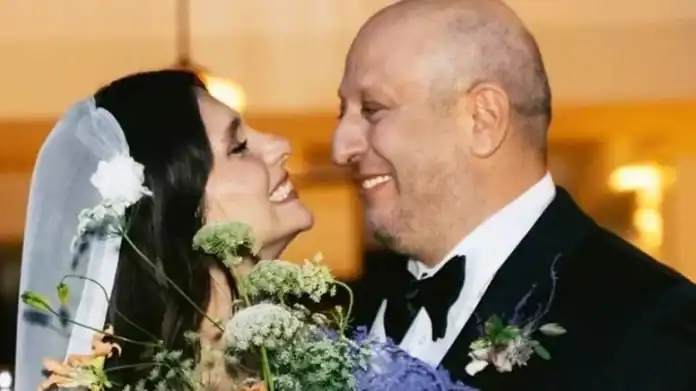 Meriç Aral ve Serkan Keskin’in Oğulları Güneş Dünyaya Geldi