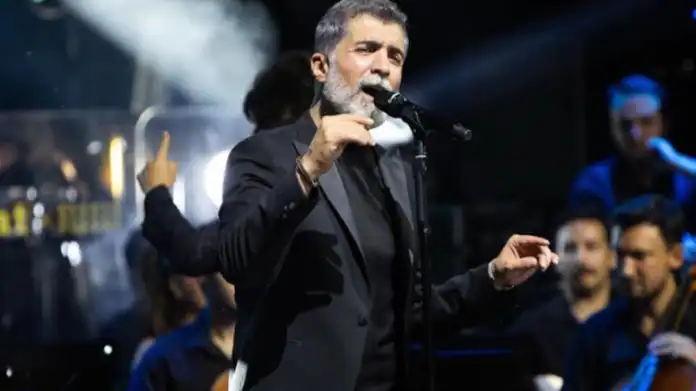 Özcan Deniz’in İstanbul Konserindeki Veda Açıklaması Hayranlarını Endişelendirdi