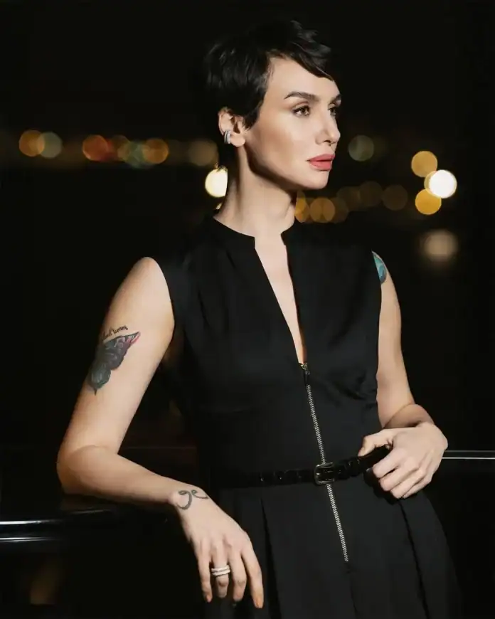 Birce Akalay'dan Arkadaşlarını Sildikten Sonra Yeni Bir Adım!