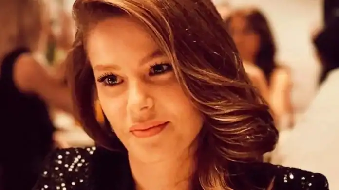 Burcu Biricik’in kızı Luna, annesinin adeta kopyası