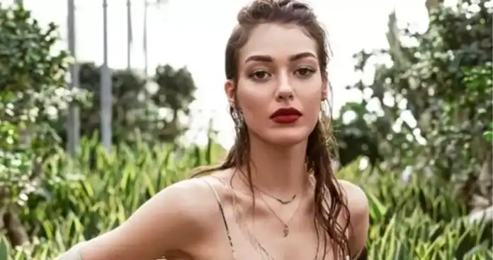 Dilan Çiçek Deniz’den Eleştirilere Göndermeli Yanıt “Bazı Kutsal Oyuncular…” Dilan Çiçek Deniz’den Eleştirilere Göndermeli Yanıt “Bazı Kutsal Oyuncular…”