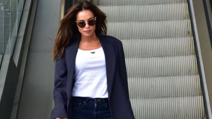 Güzide Duran, Boşanma Sürecinde Çocuklarını Görememenin Üzüntüsünü Paylaştı Güzide Duran, Boşanma Sürecinde Çocuklarını Görememenin Üzüntüsünü Paylaştı