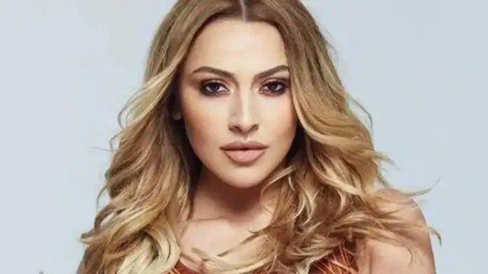 Hadise Gözaltı Sonrası Sahne Kararını Açıkladı Tüm Kalbimle Sahnedeyim