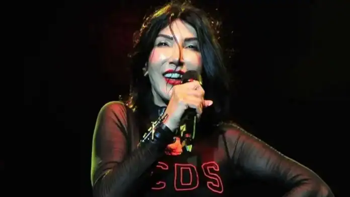 Hande Yener’den Meme Kanseriyle Mücadele Hikâyesi “Erken Tanı Hayat Kurtardı”