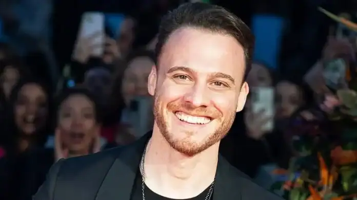 Kerem Bürsin'den Yeni Aşk Sinyali Sosyal Medya Fenomeni Selin Yağcıoğlu ile Yakalandı