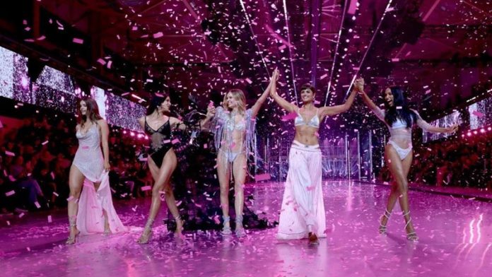 Melekler Podyumda Parladı! Hamile Model, Basketbolcu ve Şarkıcılarla Dolu Victoria's Secret Şovu