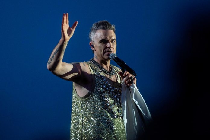 Robbie Williams'ın İstanbul Konseri 'Siyonist' Suçlamaları Nedeniyle İptal Edildi
