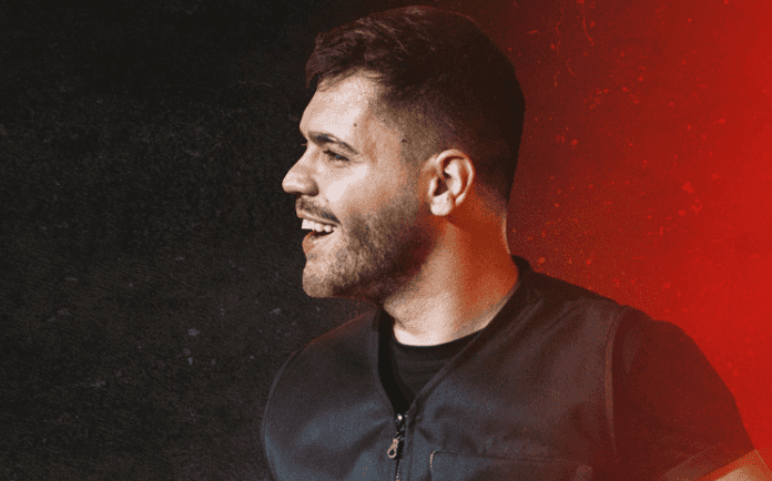 Emircan İğrek'i Sahne Heyecanı Ortasında Çıldırtan An Tekme Atarım, Düşüyordum!