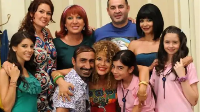 Evrim Akın'a Rol Arkadaşından İlahi Adalet Göndermesi Sular Durulmuyor!