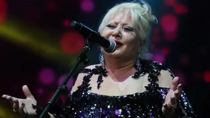 Muazzez Abacı'dan Üzücü Sağlık Haberi Yoğun Bakıma Alındı!