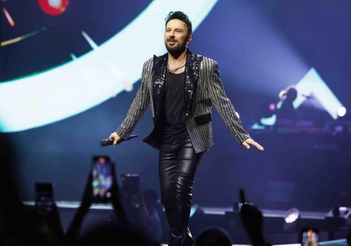 Tarkan'ın Konser Bilet Satışında Kaos Site Kilitlendi, Karaborsa Fiyatları Uçtu