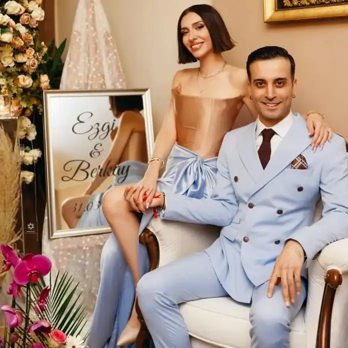 Ünlü Çift Taksim’de Sokak Kavgası Yaşadı “Bıktım Artık Senden!”