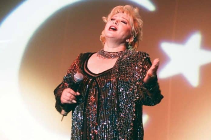 Usta Sanatçı Muazzez Abacı Vefat Etti Türk Sanat Müziğinin Efsanesi, Doğum Gününde Sonsuzluğa Uğurlandı