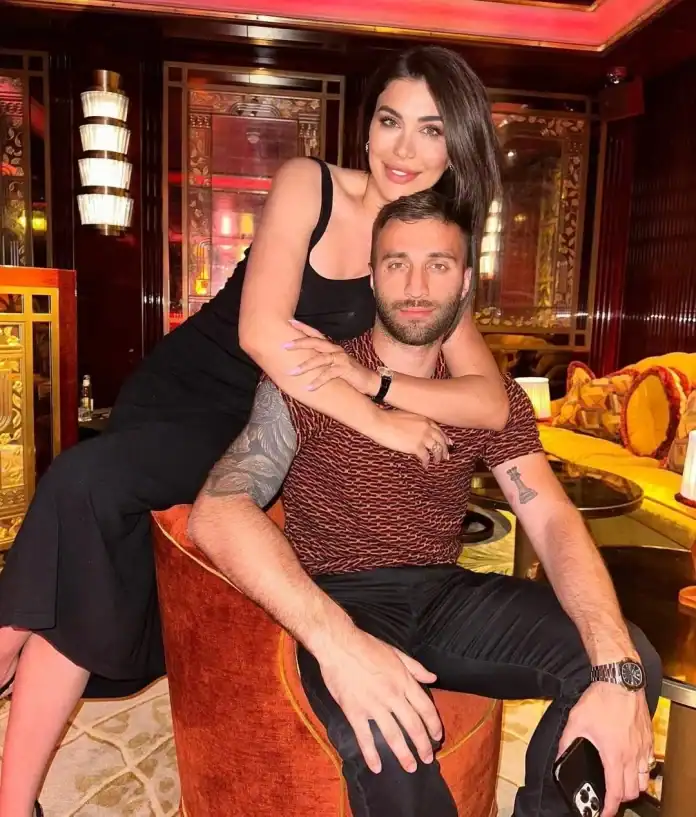 Ebru Şancı Londra'daki Havyar Fiyatına İnanamadı