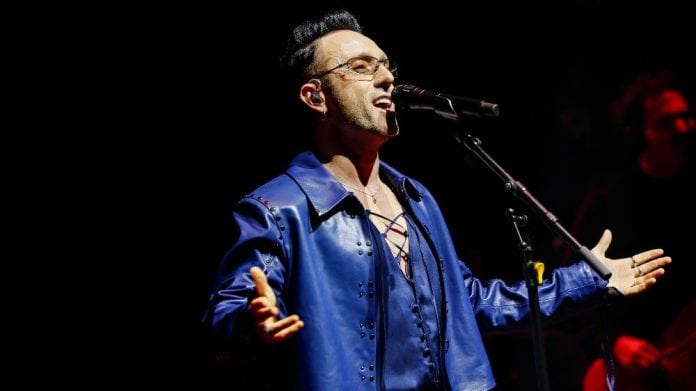 Mabel Matiz Ülker Arena'yı Büyüledi 10 Bin Kişilik Dev Koro