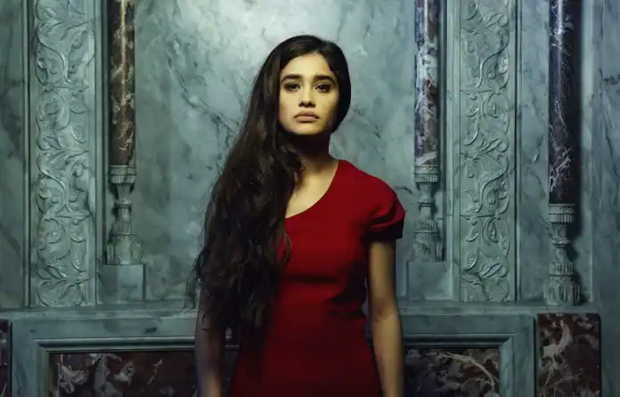 Türkiye'ye Veda Eden Ünlü İsimden Radikal Karar Papazla Evlenip Din Değiştirdi