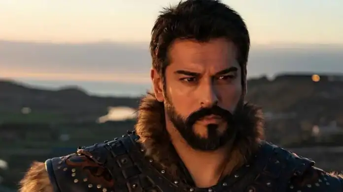 Burak Özçivit'e Joy Awards Şoku Arap Dünyasında Kara Liste İddiası