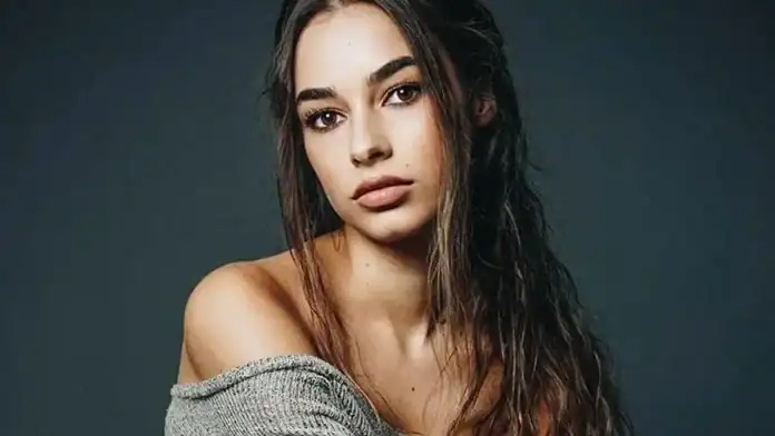 Hira Koyuncuoğlu Aşka Evet Dedi Boğaz'da Romantik Teklif