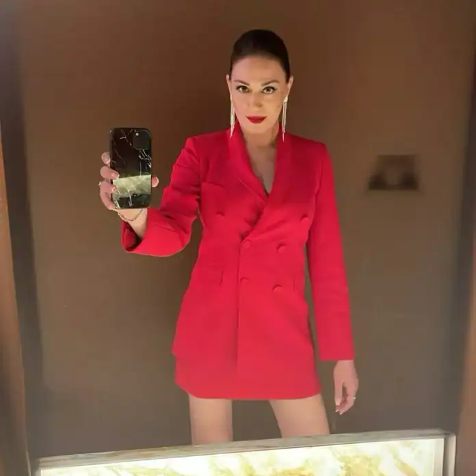 Özge Borak Gönlünü Görüntü Yönetmenine Kaptırdı