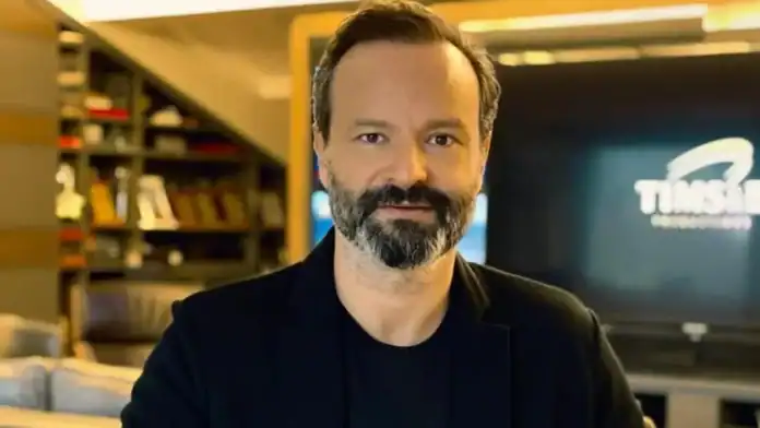Test Sonucu Pozitif Çıktı, TRT Harekete Geçti Timur Savcı'nın Adı Silindi