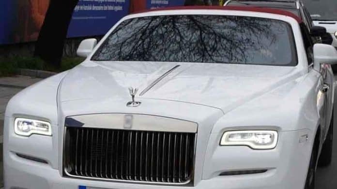 Buray'ın Yeni Oyuncağı 50 Milyonluk Araçla Görüntülendi