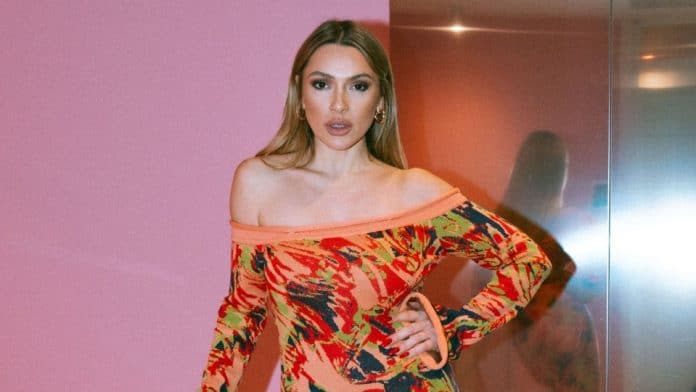 Hadise'nin UNICEF Videosu Neden Kriz Yarattı