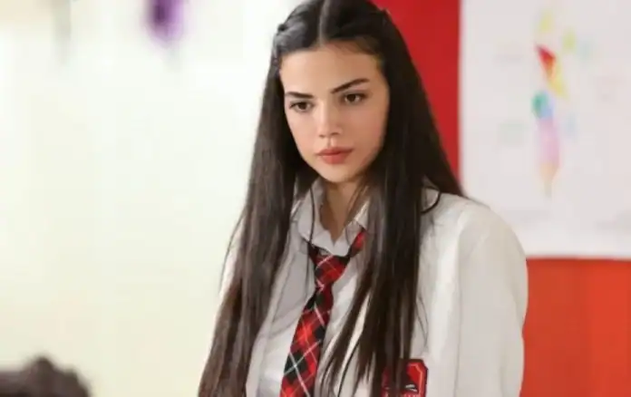 Masumiyet Müzesi'nin Füsun'u Eylül Lize Kandemir Kimdir