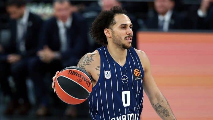 Devrim Özkan'dan Shane Larkin ile Aşk İddialarına Net Yanıt