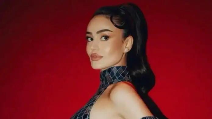 Elif Buse Doğan'dan Aşk İtirafı Beni Büyüten İlişki İstiyorum