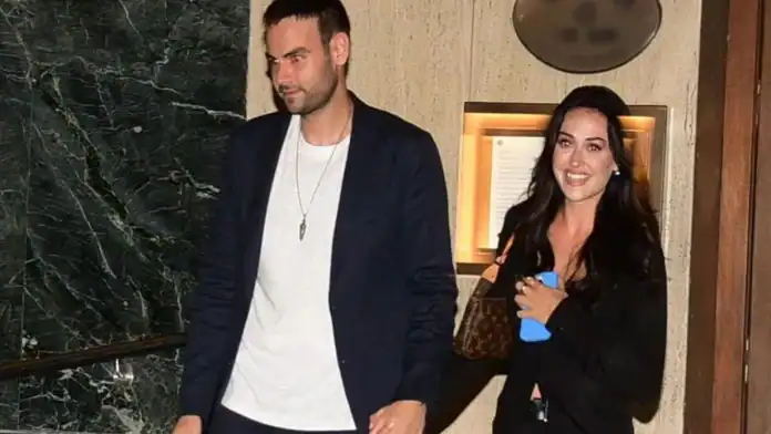Esra Bilgiç'ten Evlilik Söylentilerine Net Cevap