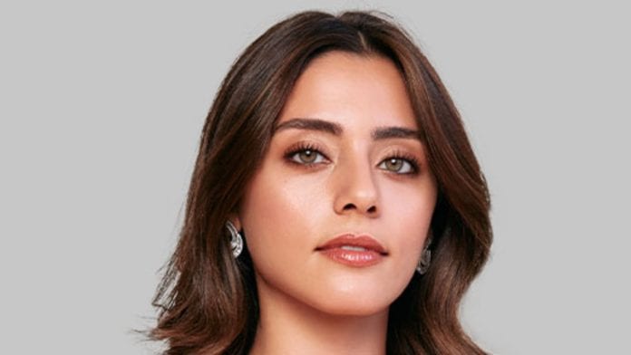 Sıla Türkoğlu'nun Lise Fotoğrafı Ortaya Çıktı İnanılmaz Değişim