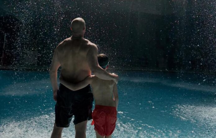 Jason Statham'dan Türkiye'de Aile Tatili Çocuklarıyla Nadir Fotoğraflarını Paylaştı
