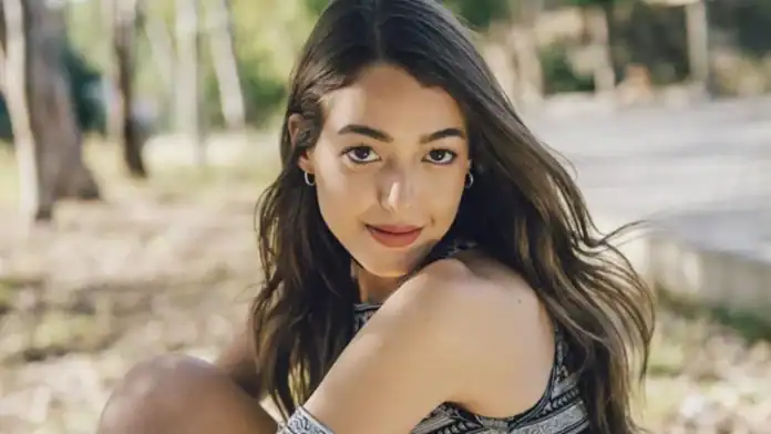 Dilan Çiçek Deniz, Cannes'da Demi Moore ile Bir Araya Geldi!