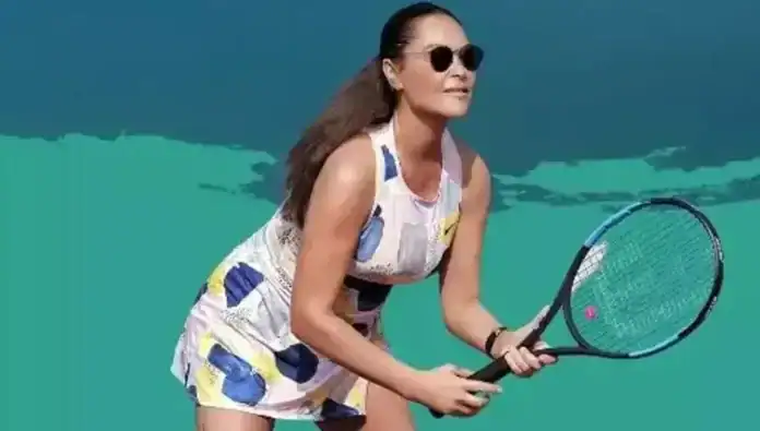 Hülya Avşar'ın Tenis Kortundaki Enerjisine Beğeni Yağdı