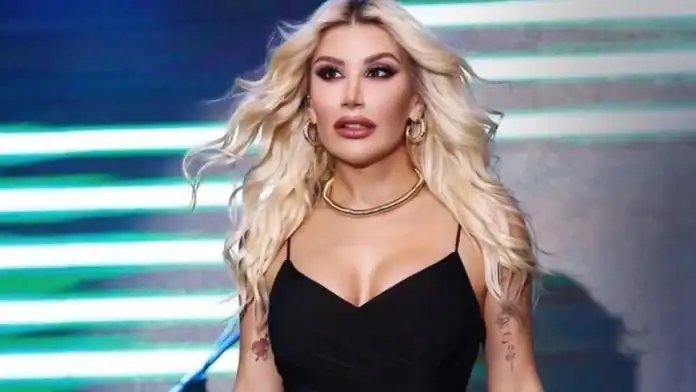 İrem Derici'nin Hastalığı Belli Oldu Ünlü Şarkıcıdan Şok Eden Teşhis