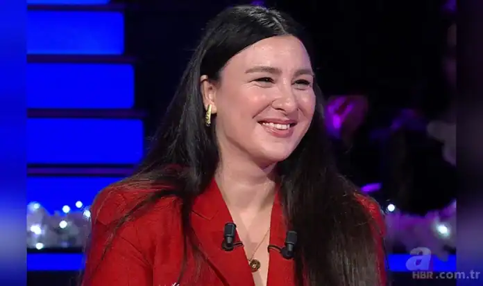 Yasemin Sakallıoğlu'nun Güzellik Algısı ve Sibel Can Örneği