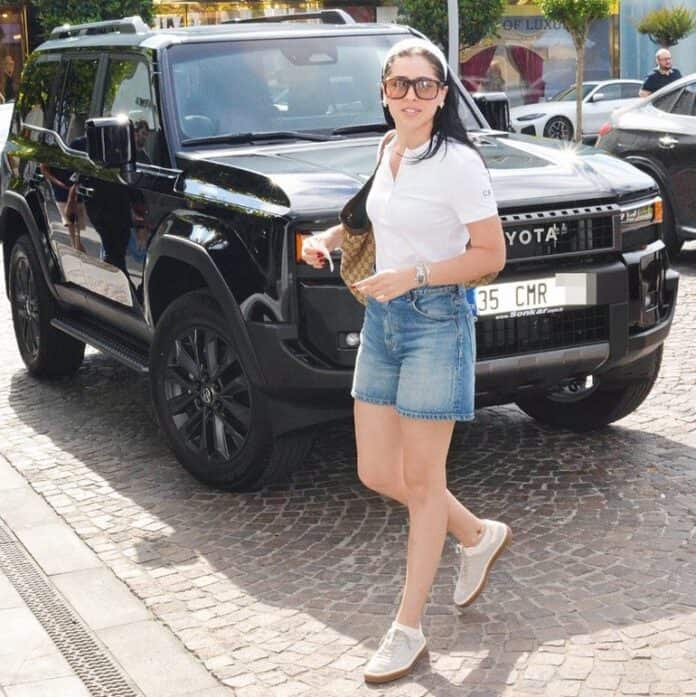 Cemre Baysel'in 12 Milyon TL'lik Yeni Aracı ve Özel Plakası