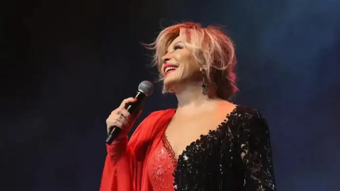 Emel Sayın'dan Konser İptali Sağlık Sorunu Nedeniyle Sahnelerden Uzak Kalacak