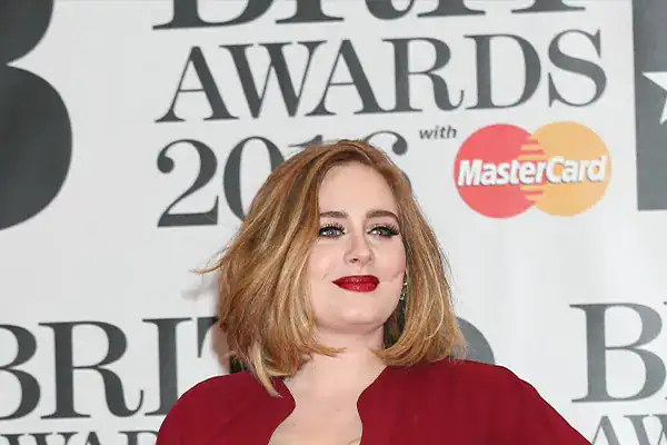 45 Kilo Veren Adele Bambaşka Biri Oldu: İşte Sanatçının Son Hali