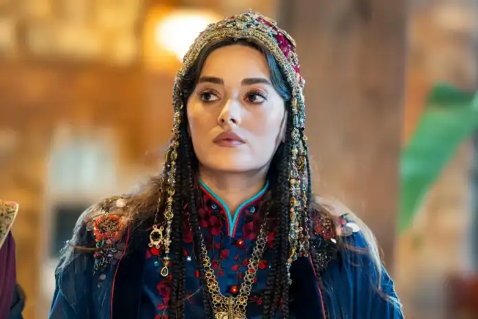 Simay Barlas'ın 