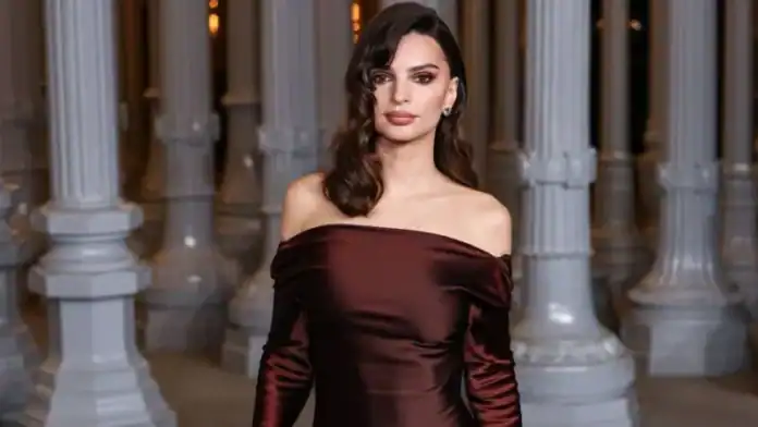 Emily Ratajkowski'den Yeni Kitap Milyon Dolarlık Anlaşma