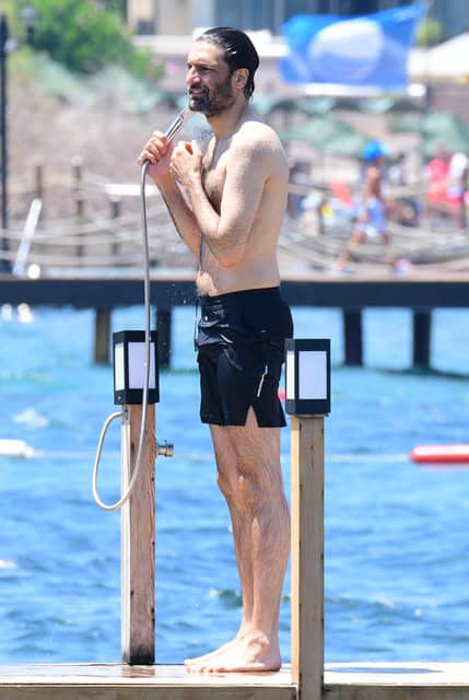Yıldız Oyuncular Bodrum'da Buluştu: Kürek Sörfü, Deniz Keyfi ve Sahil Sohbetleri! 3 Yıldız Oyuncular Bodrum'da Buluştu: Kürek Sörfü, Deniz Keyfi ve Sahil Sohbetleri!