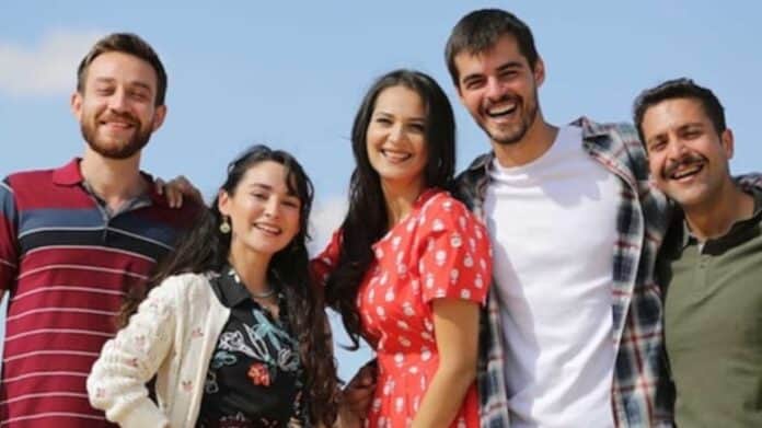 Berk Atan'ın Sosyal Medya Hamlesi Gönül Dağı Dizisinde Ayrılık İddialarını Gündeme Getirdi