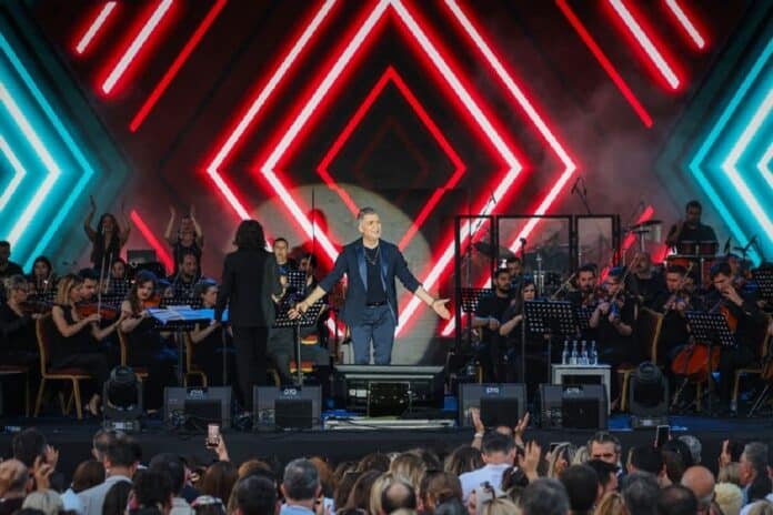 Özcan Deniz 5 Ağustos'ta İstanbul Festivali'nde