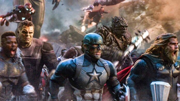 'Avengers Endgame' Yeniden Vizyonuyla Gişede Zirveye Yerleşti