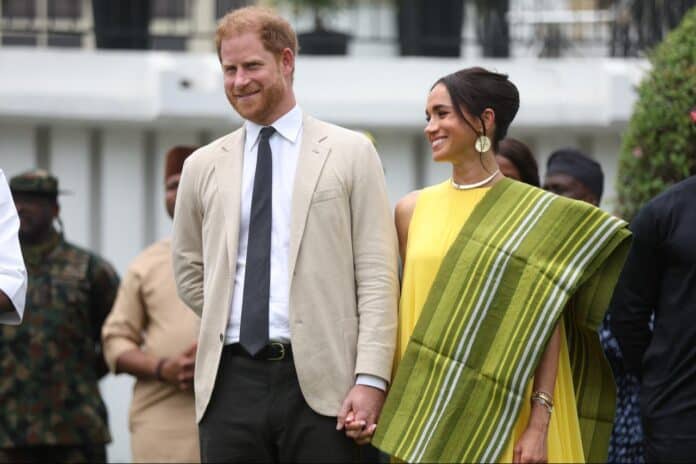 Buckingham Sarayı Doğruladı Harry ve Meghan Aktif Görevlere Dönmüyor